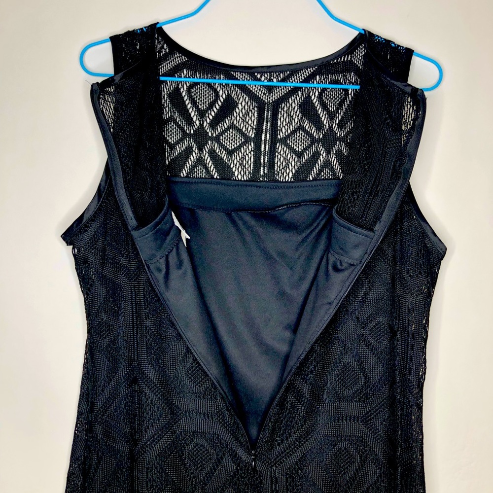 ULTRA DRESS maxi sleeveless lace black dress with fringe at hem. Fully l… - Picture 4 of 10